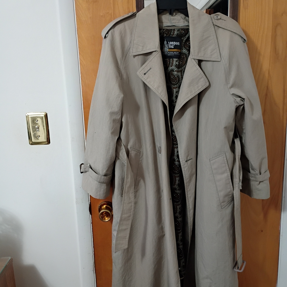 London Fogs Women's Tan Trench Coat